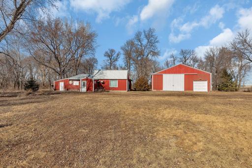 16920 15th Street SE, Blomkest, MN 56216