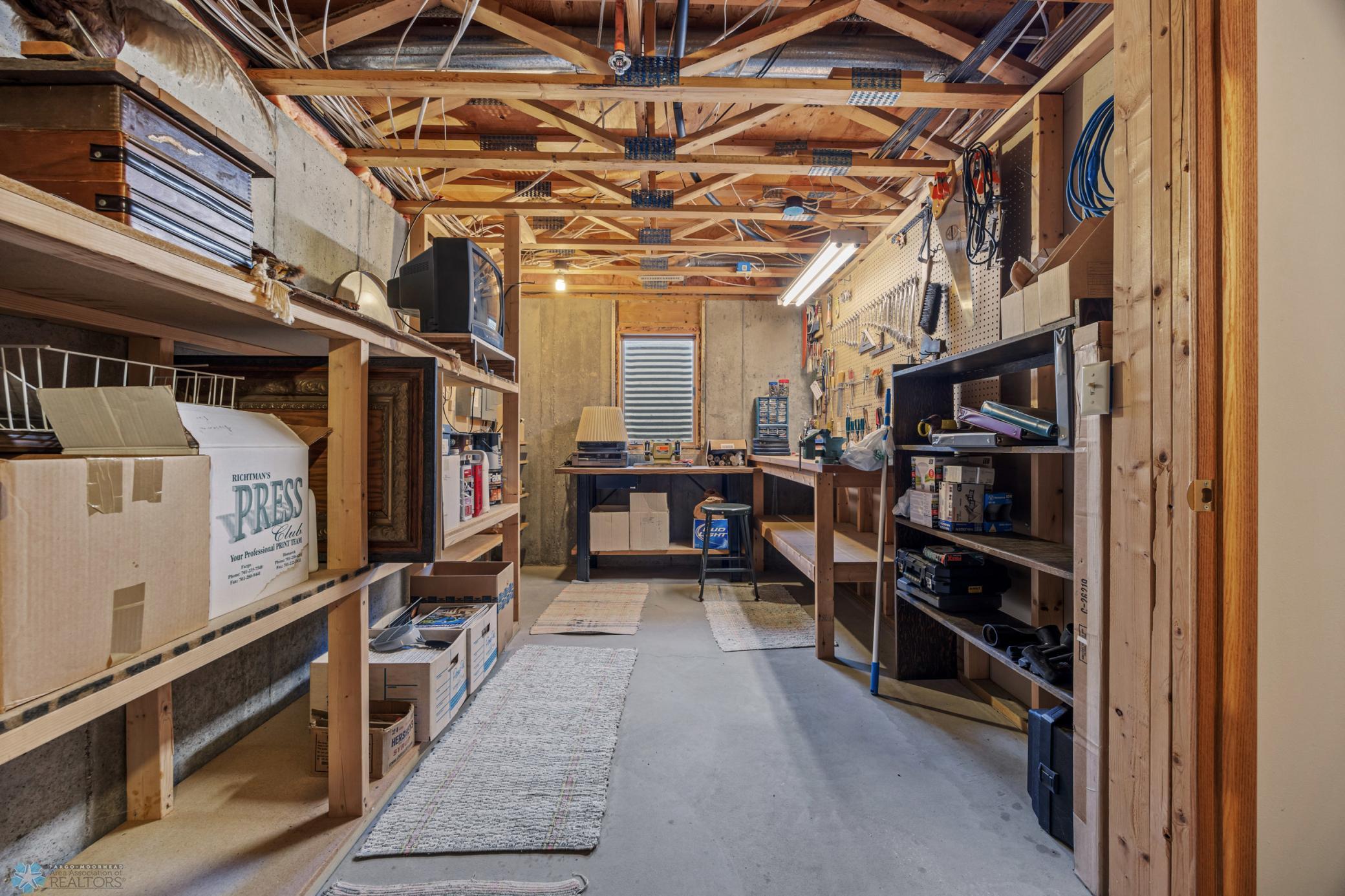 workshop-easy to convert to a 4th bedroom if desired