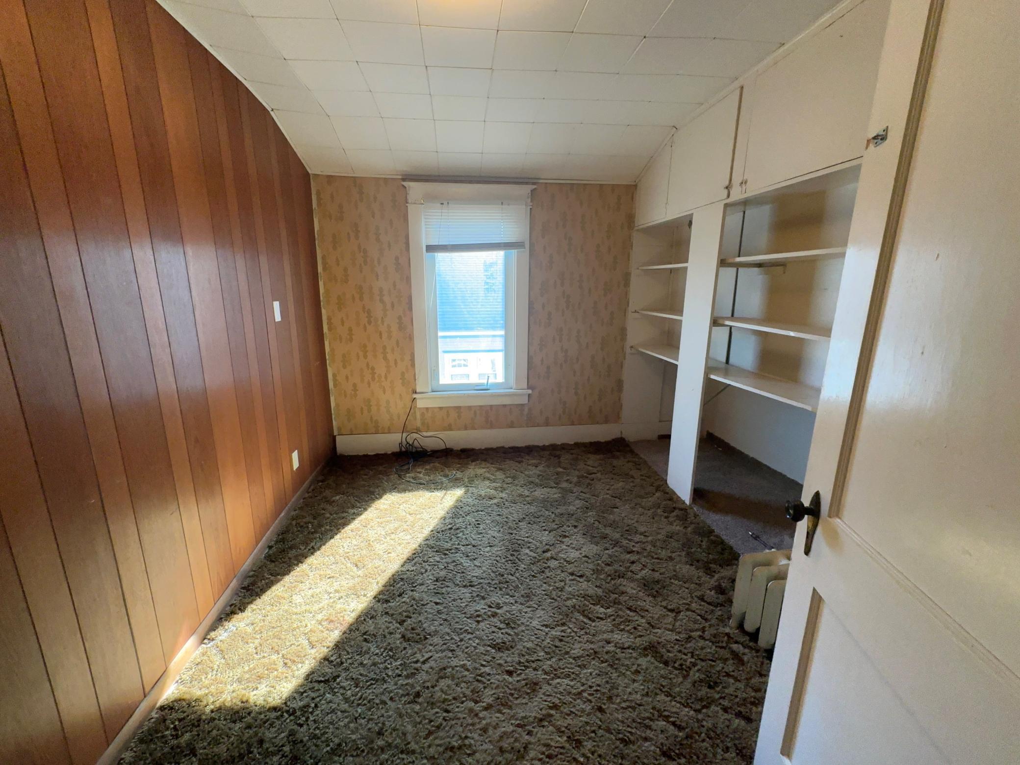 12 Upper Bedroom 2.jpg