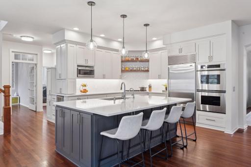 1730 Bridgewater Road, Golden Valley, MN 55422