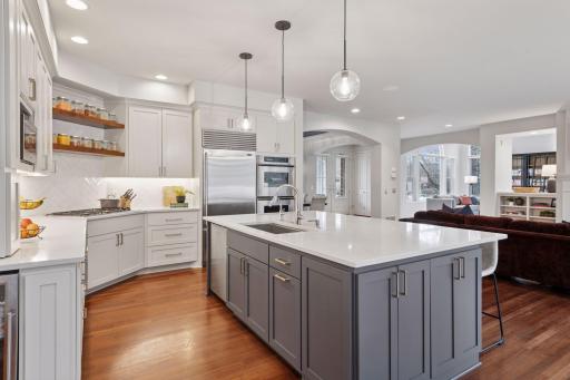 1730 Bridgewater Road, Golden Valley, MN 55422