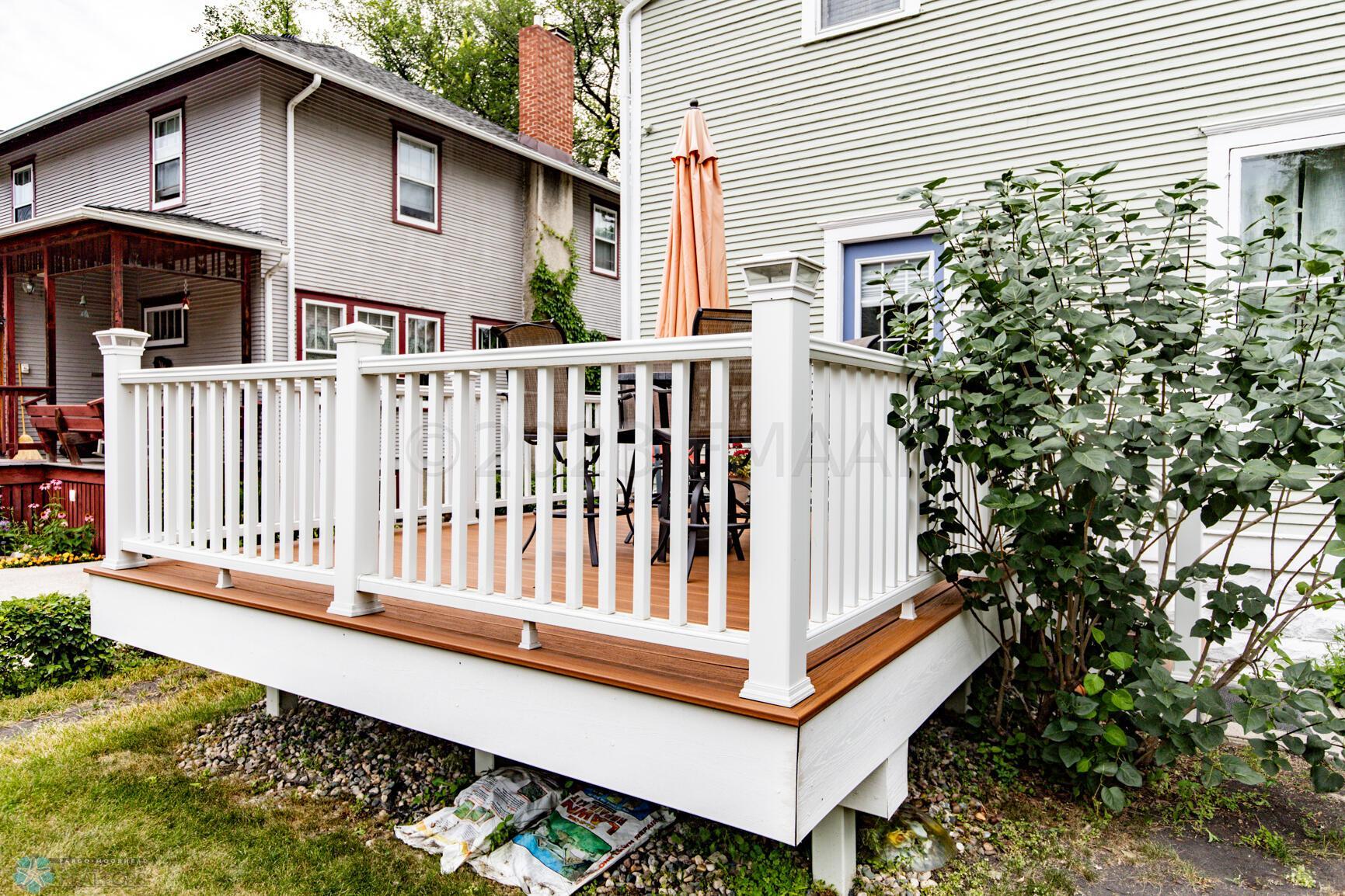 Deck (summer)