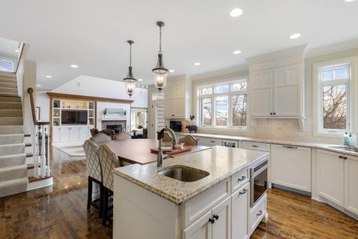 7016 Weston Circle, Minneapolis, MN 55439