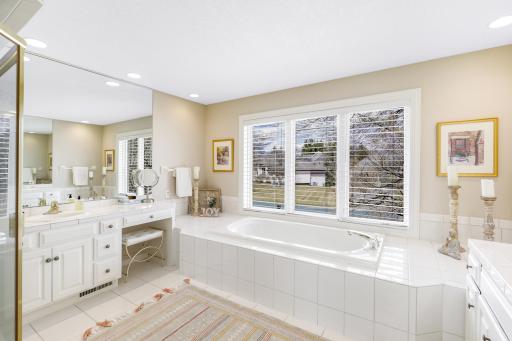 7016 Weston Circle, Minneapolis, MN 55439