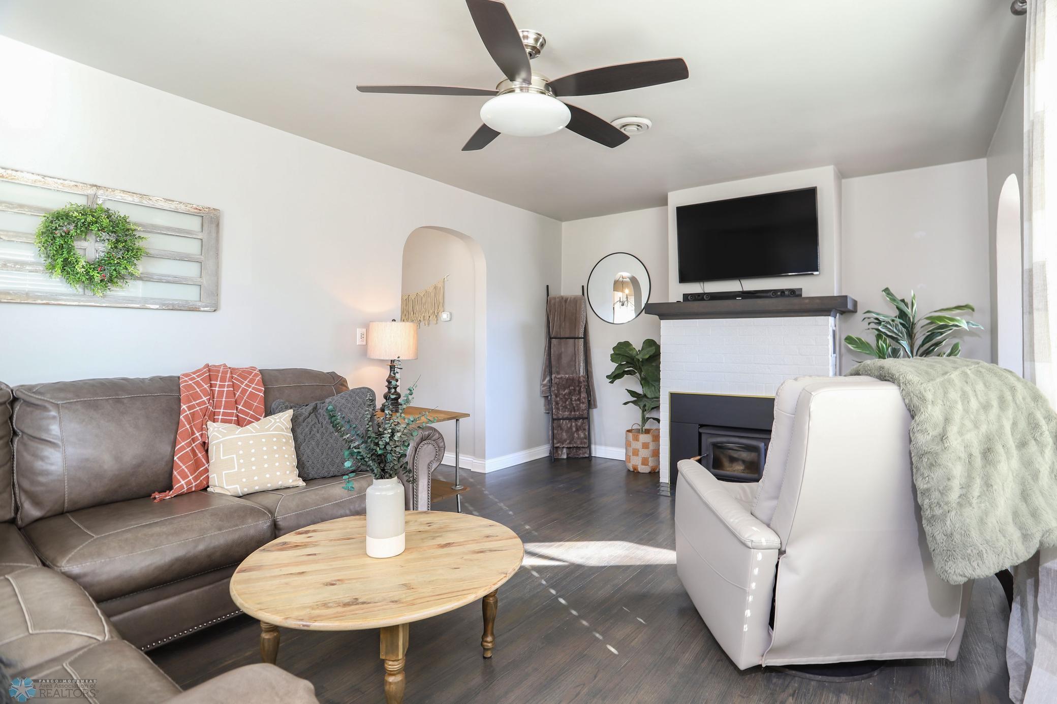 Main level living room
