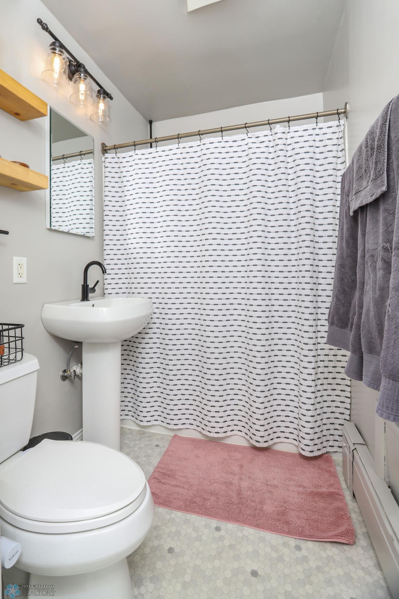 Full bathroom main level