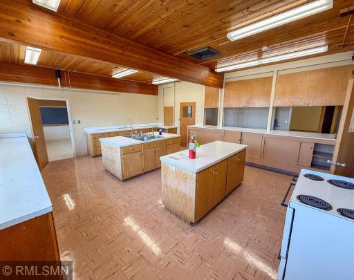 Kitchen Image #1