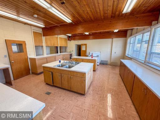 Kitchen Image #2