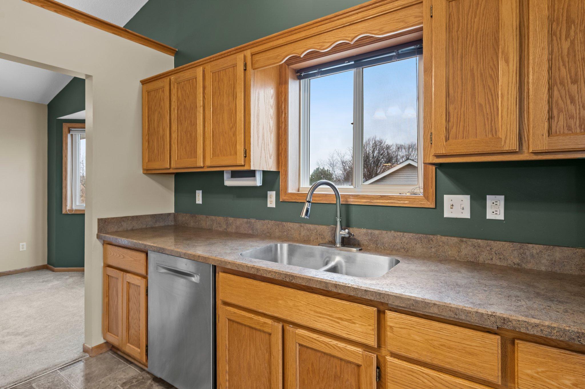 24-web-or-mls-9388 Preserve Trail-19.jpg