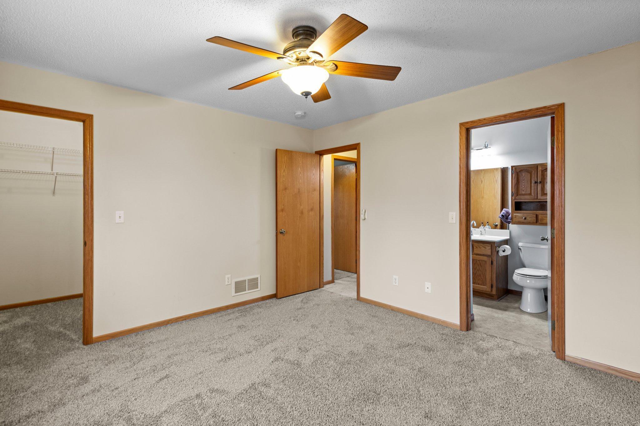 30-web-or-mls-9388 Preserve Trail-82.jpg