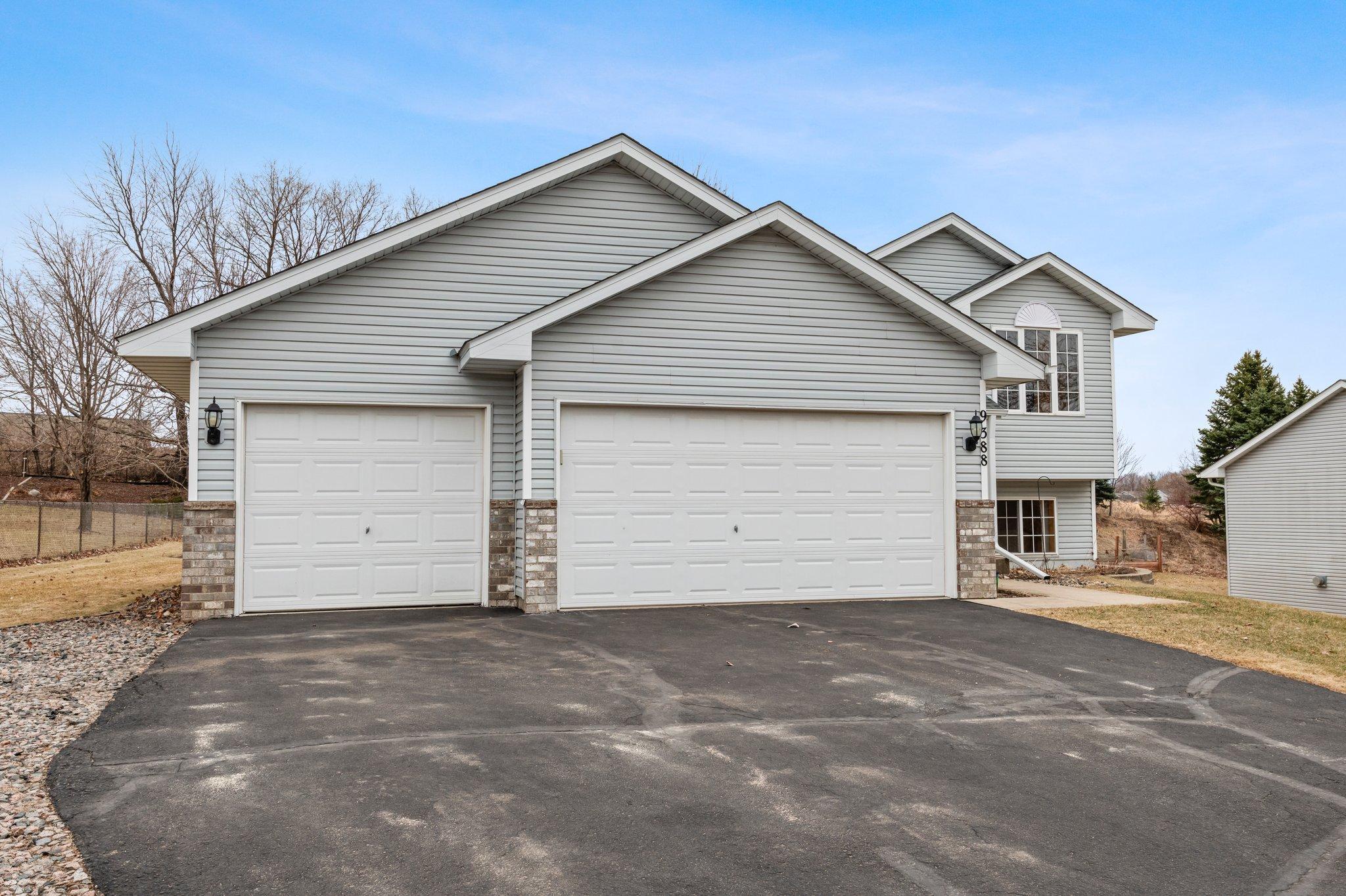 7-web-or-mls-9388 Preserve Trail-135.jpg