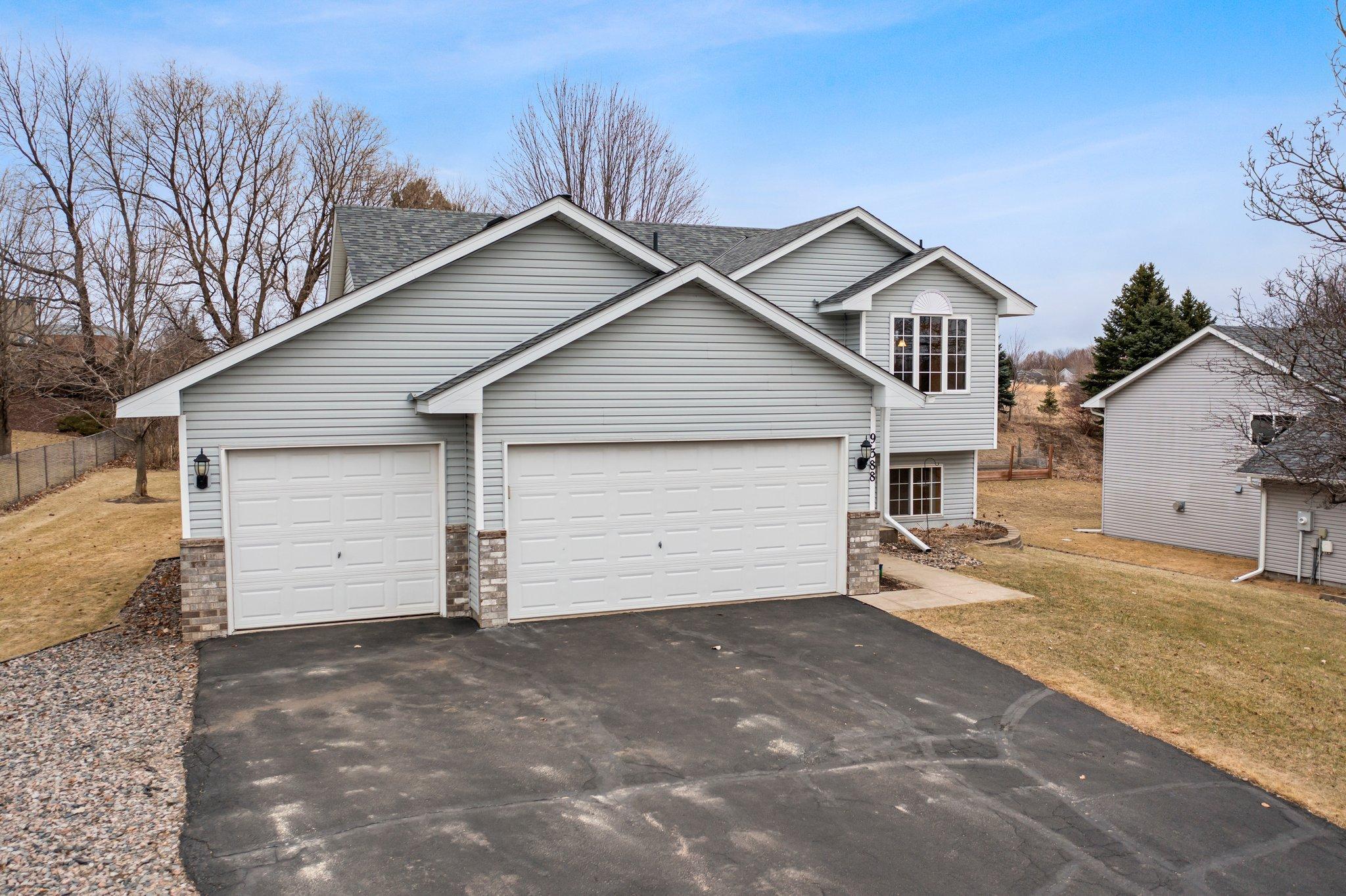 5-web-or-mls-9388 Preserve Trail-165.jpg