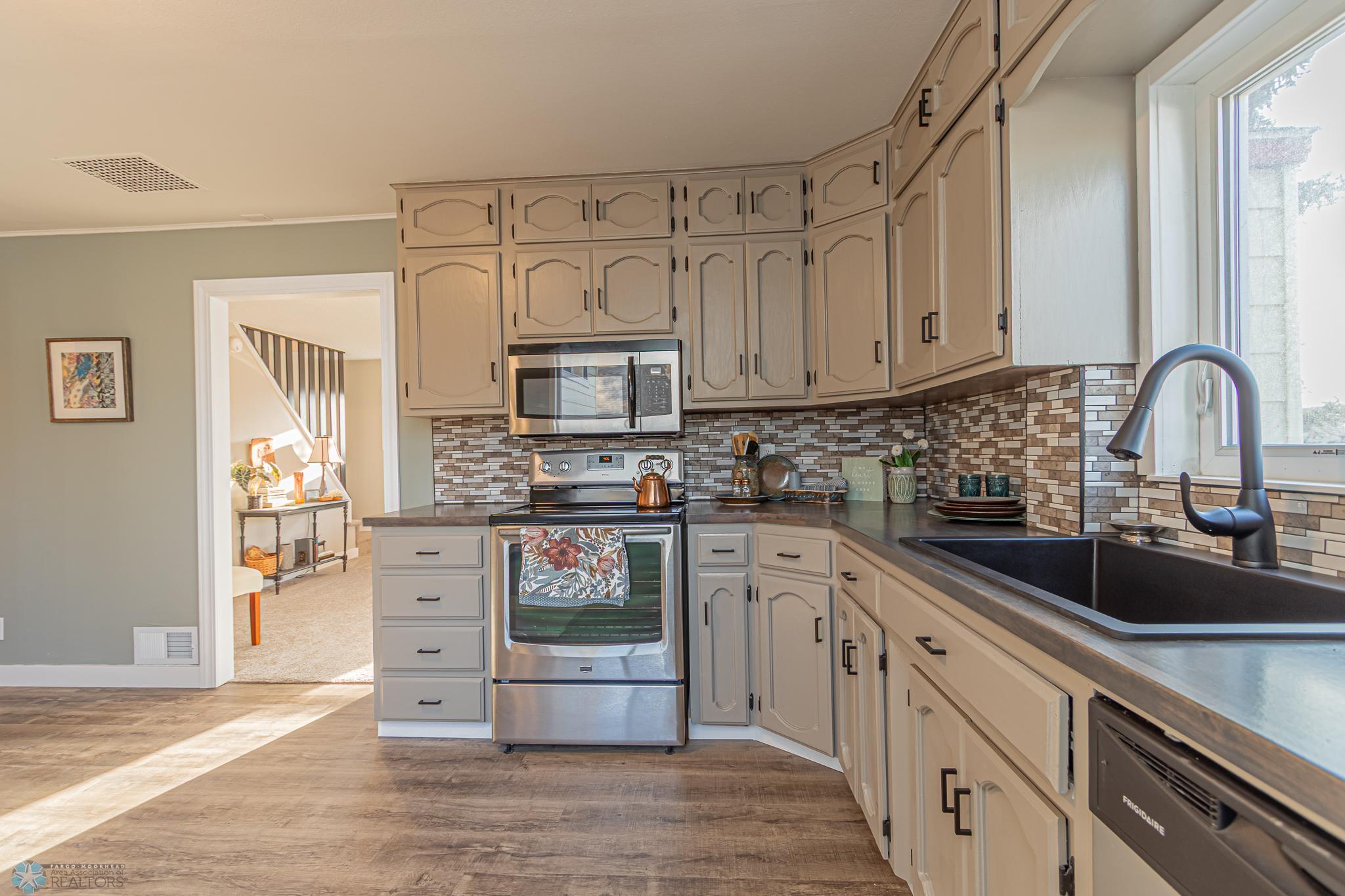 3105 7th ave N, Fargo, ND-08.jpg
