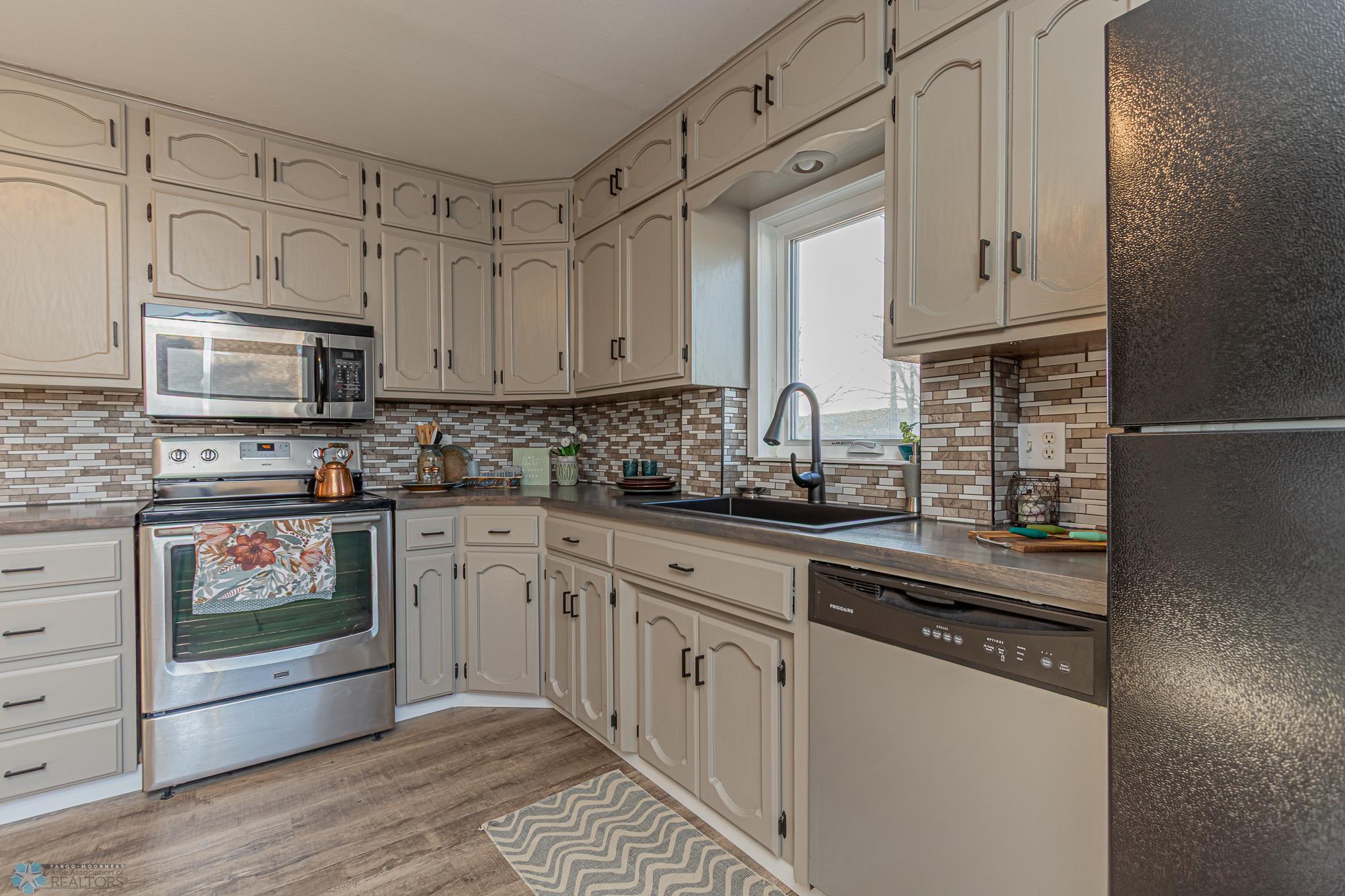3105 7th ave N, Fargo, ND-07.jpg