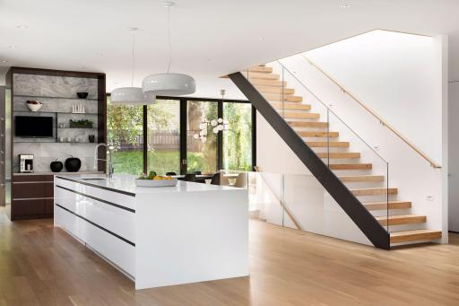This kitchen isnât just a spaceâitâs an experience, blending contemporary design with natureâs beauty.