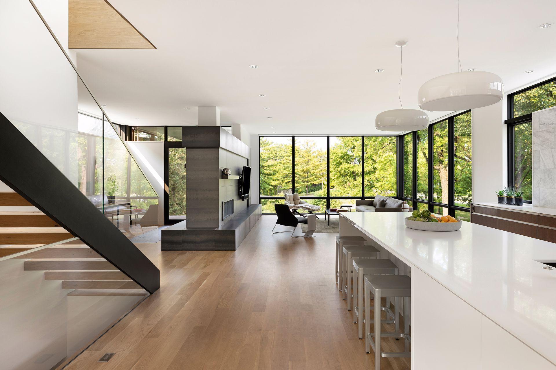 Floor-to-ceiling views that change with the seasons.