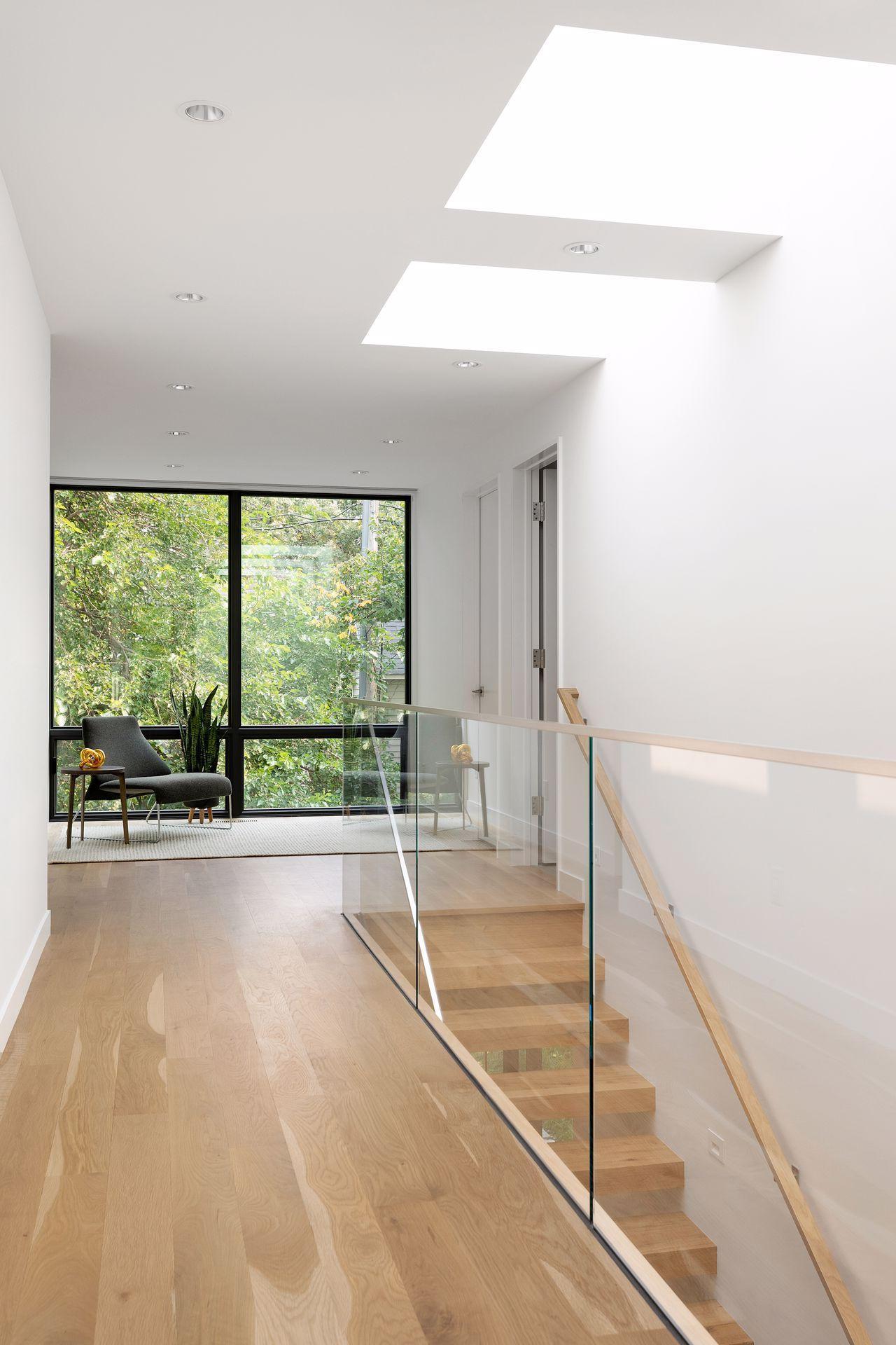 Natural light pours in. Every hour, every season.