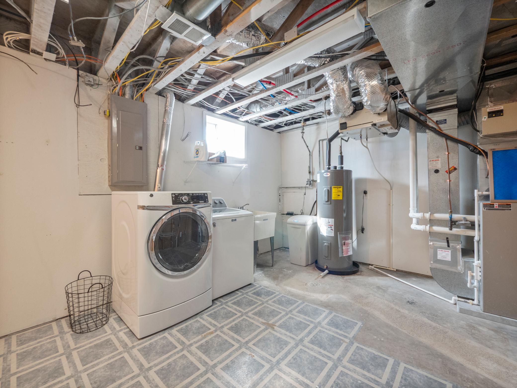 Laundry Room.JPG
