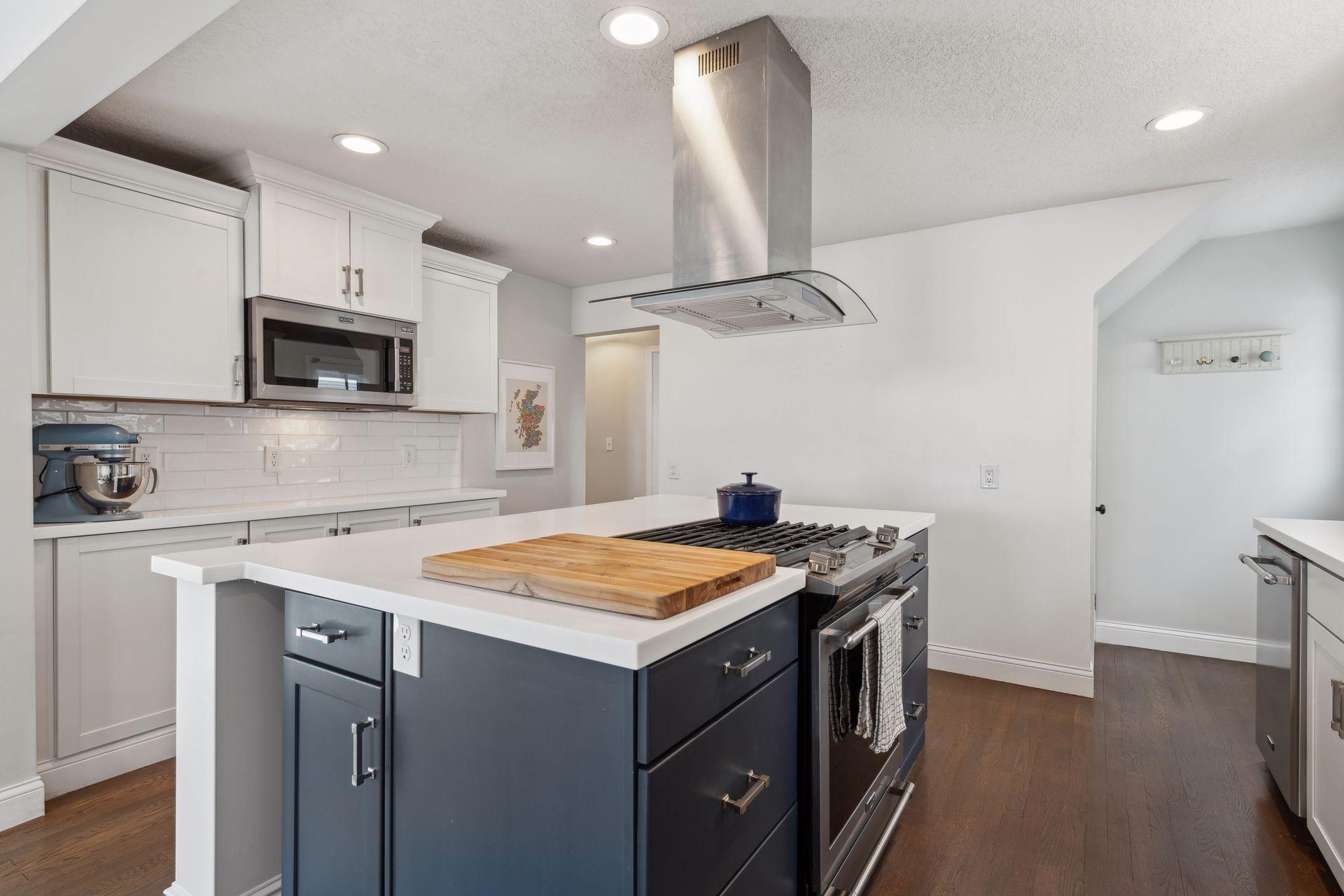 New kitchen cabinets