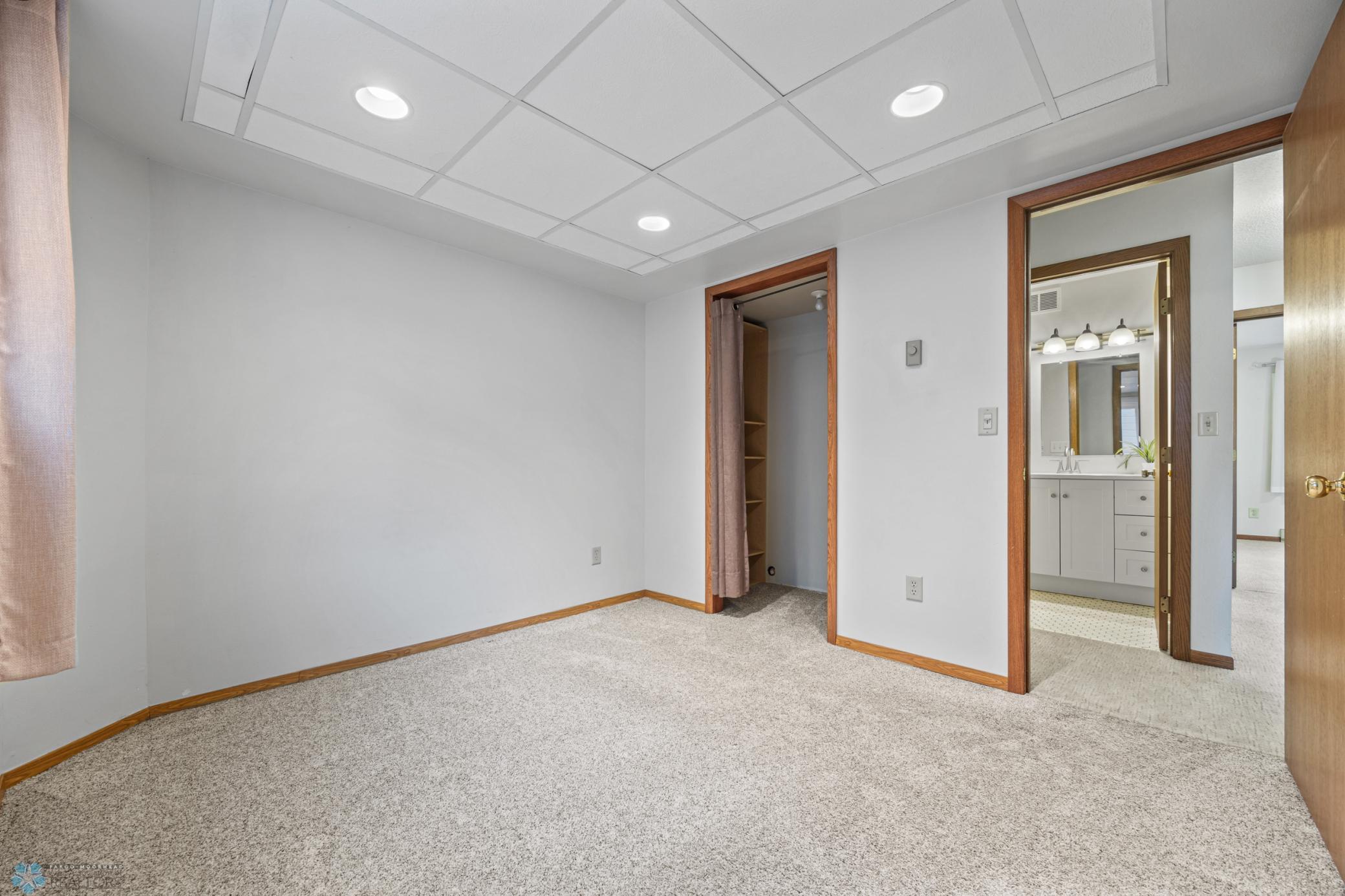 LL Bedroom 2 - walk in closet
