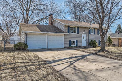 8191 henslowe ave s - Web Quality - 001 - 01 Exterior Front.jpg