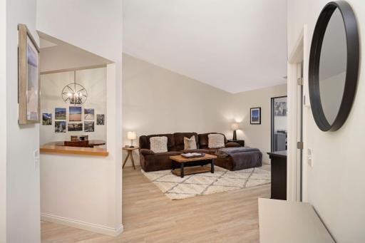 7200 Cahill Road, 304, Edina, MN 55439
