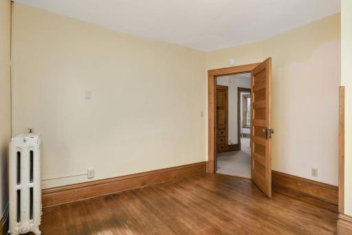 974 Osceola Avenue, Saint Paul, MN 55105