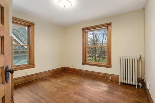 974 Osceola Avenue, Saint Paul, MN 55105