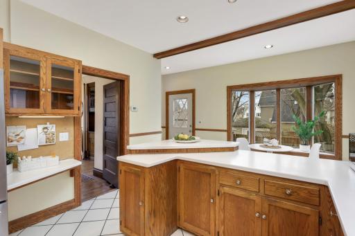 974 Osceola Avenue, Saint Paul, MN 55105