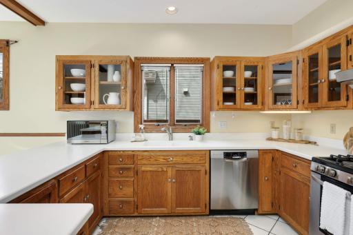 974 Osceola Avenue, Saint Paul, MN 55105