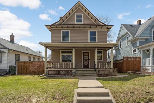 974 Osceola Avenue, Saint Paul, MN 55105