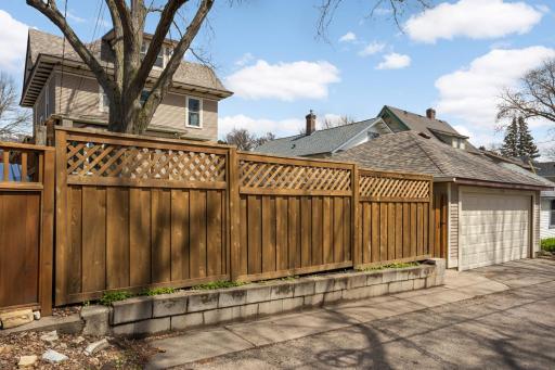 974 Osceola Avenue, Saint Paul, MN 55105