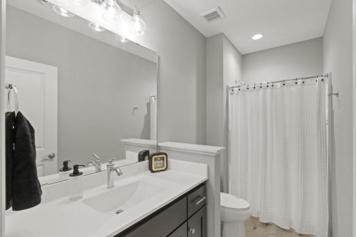 9195 Eagle Ridge Road, Chanhassen, MN 55317