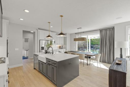 9195 Eagle Ridge Road, Chanhassen, MN 55317