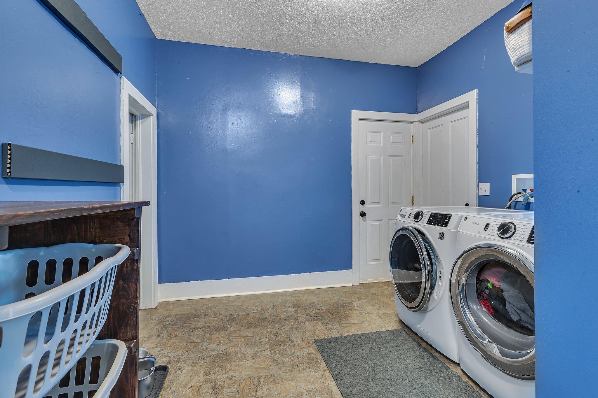 Laundry Hook Ups on Main