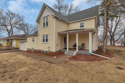 40 Park Street W, Annandale, MN 55302