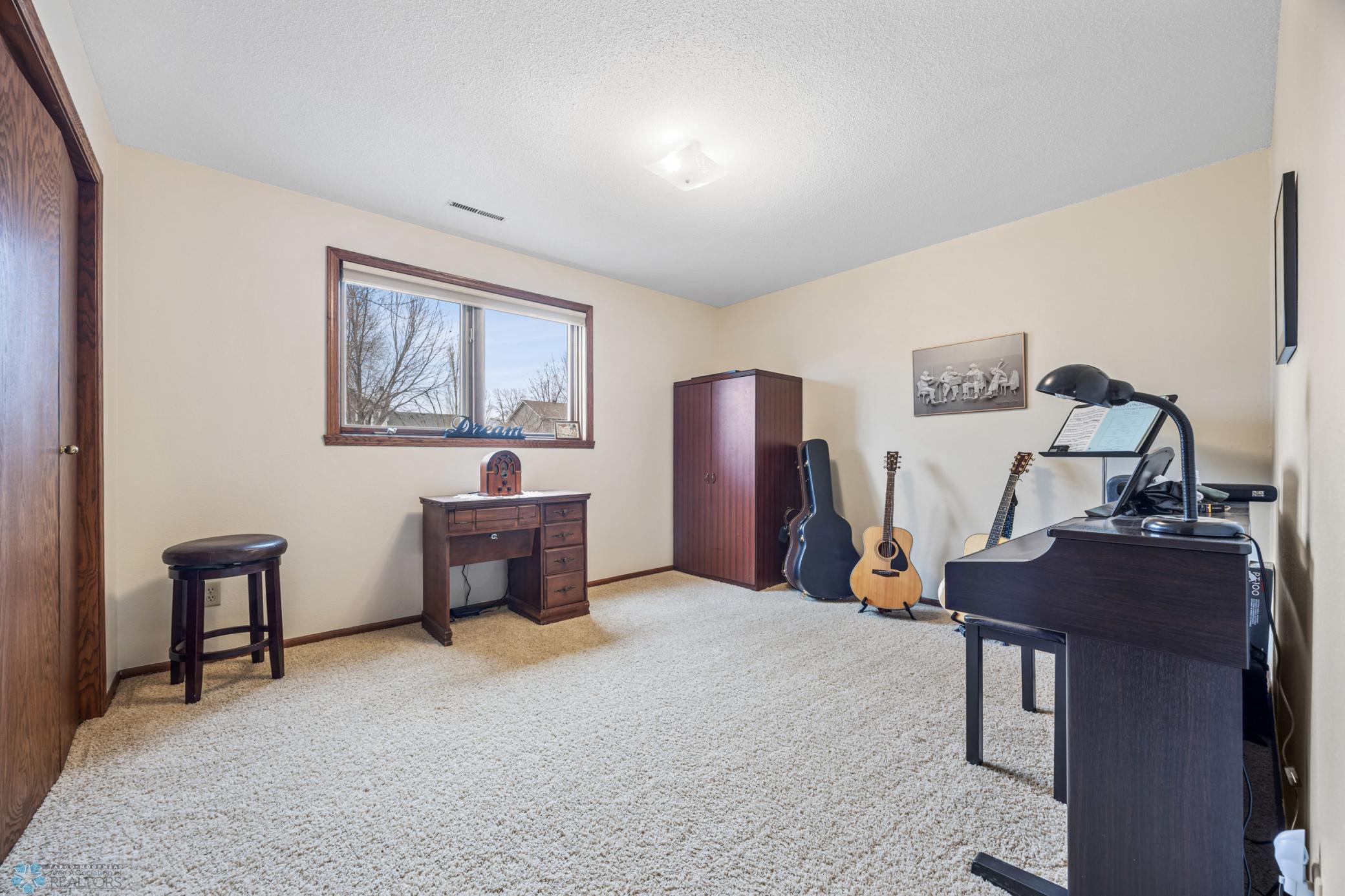3rd Bedroom (lower level)