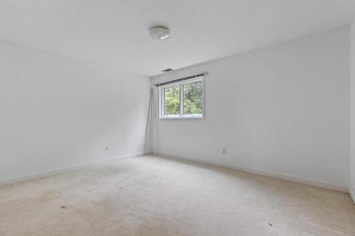 2711 Lochland Hills Drive, Marshall, MN 56258