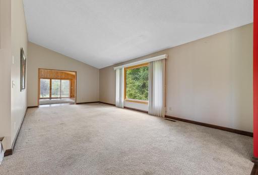 2711 Lochland Hills Drive, Marshall, MN 56258