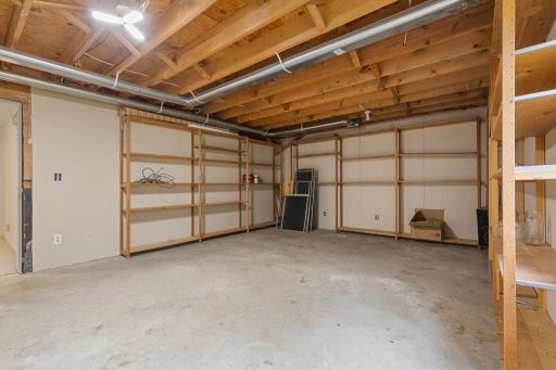 2711 Lochland Hills Drive, Marshall, MN 56258