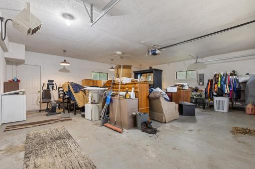 2711 Lochland Hills Drive, Marshall, MN 56258
