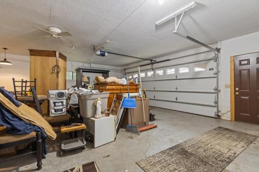 2711 Lochland Hills Drive, Marshall, MN 56258