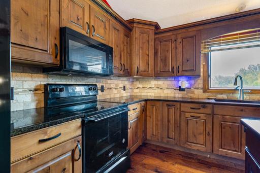 2711 Lochland Hills Drive, Marshall, MN 56258