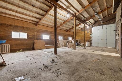2711 Lochland Hills Drive, Marshall, MN 56258