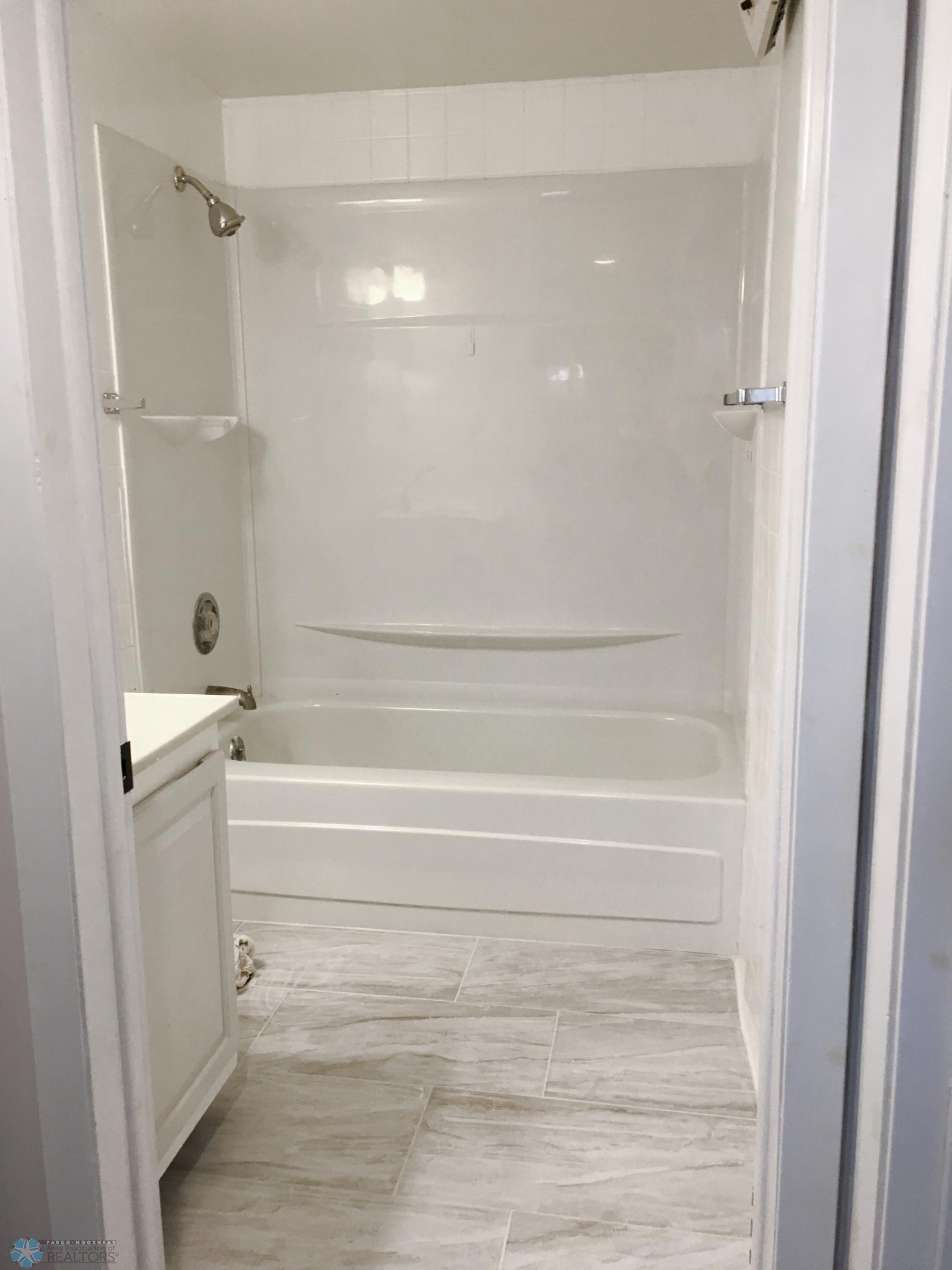 Apt 3 Bath 1.JPG