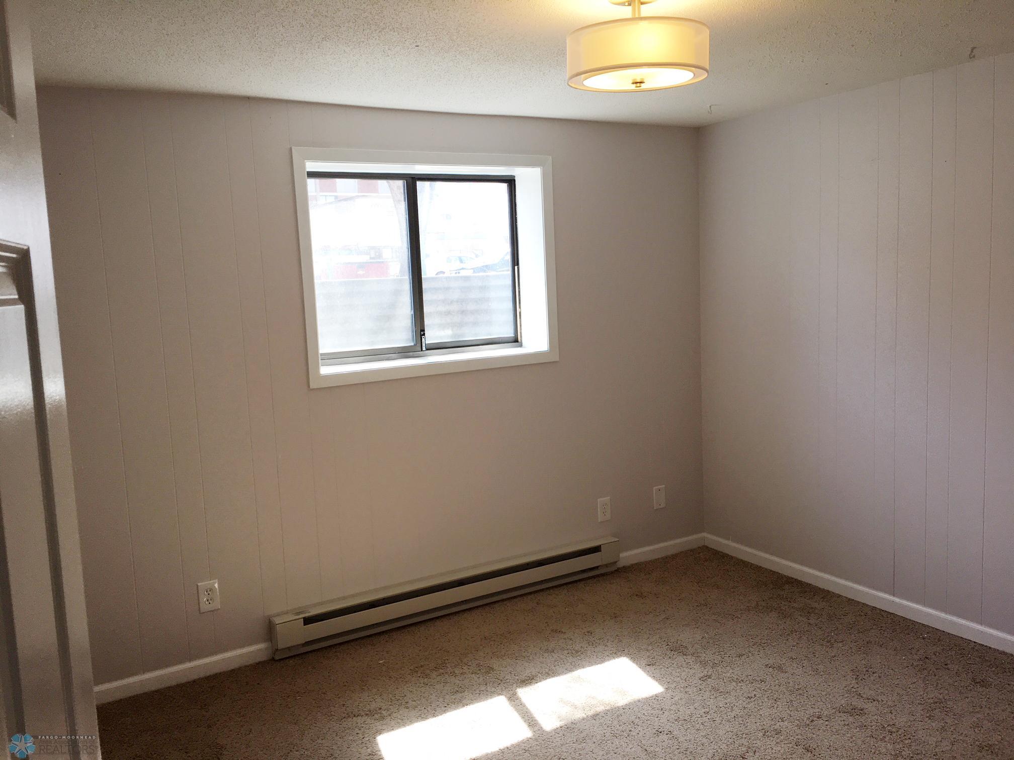 Apt 3 Bedroom 1-1.jpg