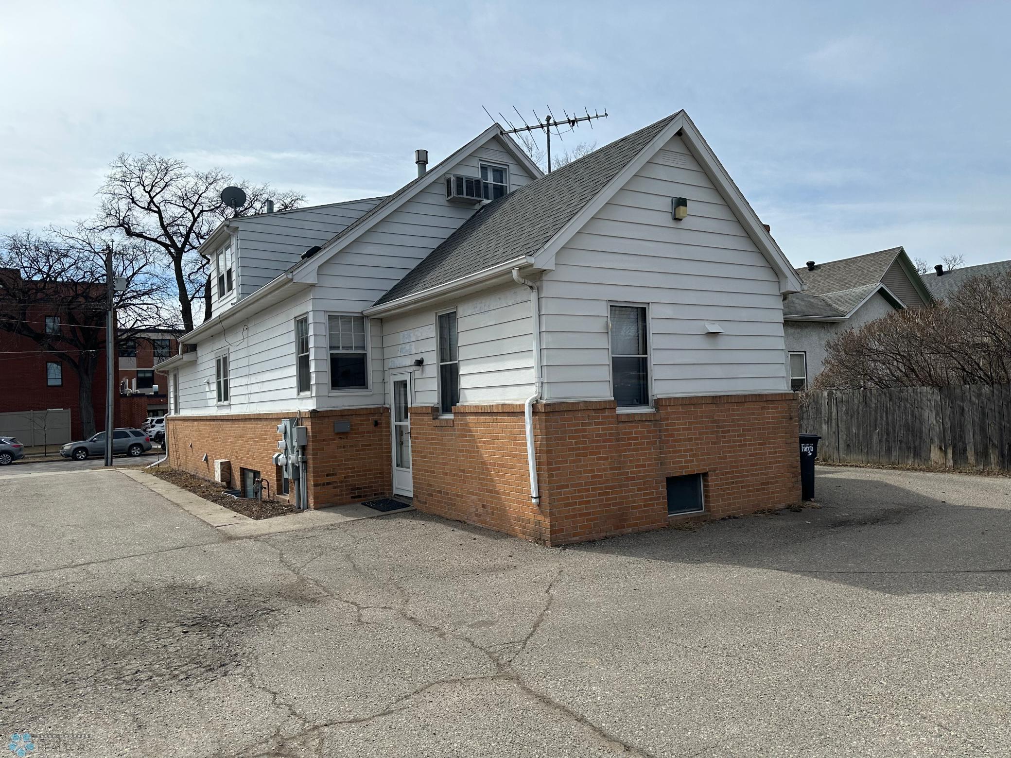 1321 Building Rear.jpg