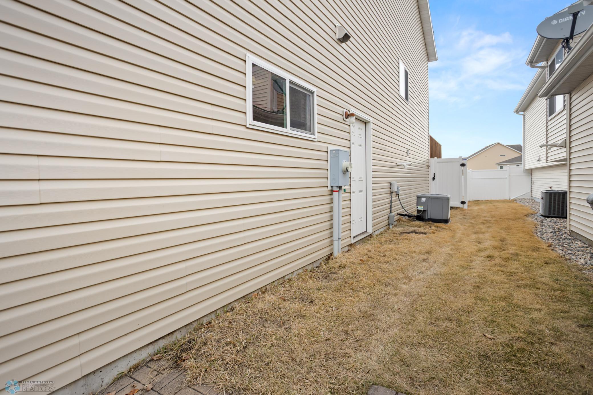Side garage entrance