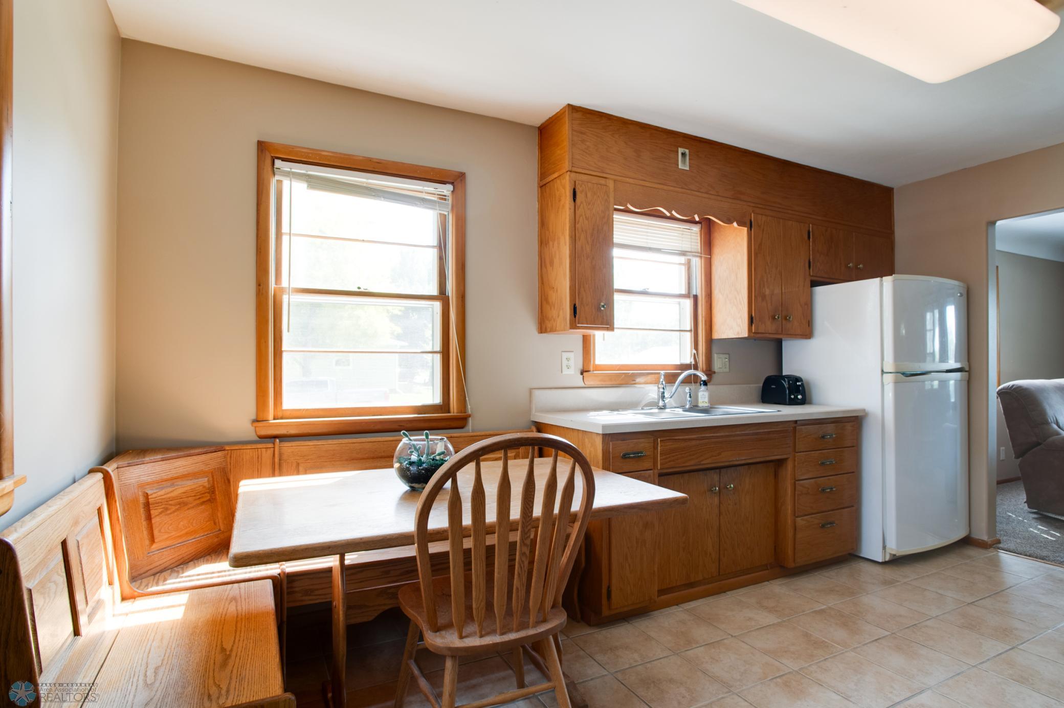 Eat-in Kitchen