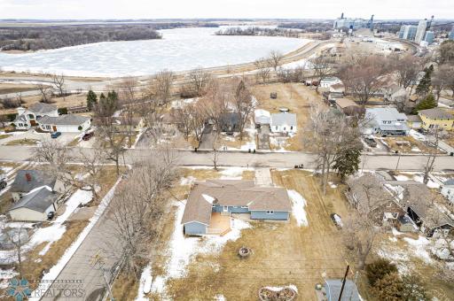 319 6th Avenue SE, Elbow Lake, MN 56531